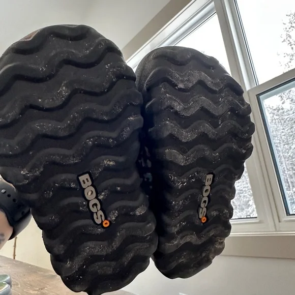 Bogs Winter Boots - Picture 5 of 5